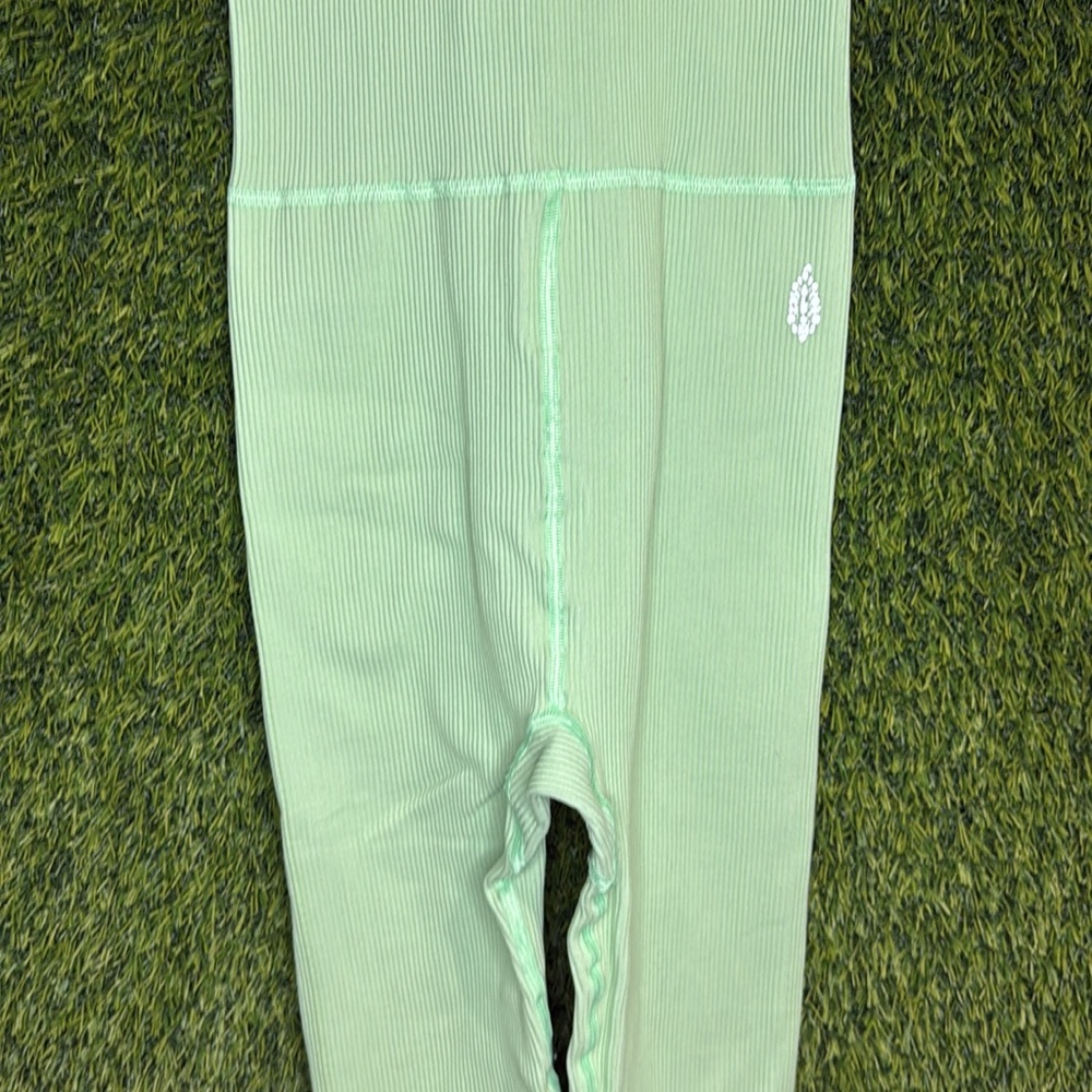 NWOT Free People FP Movement Free Throw Onesie Jumpsuit S Small Green - Picture 6 of 8